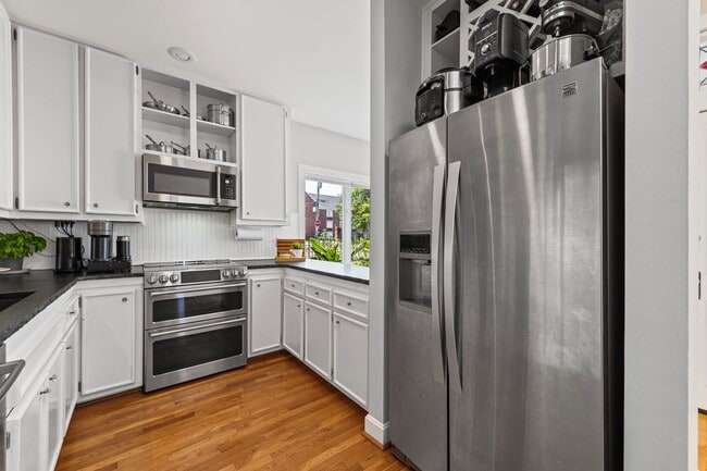 Building Photo - Amazing Union Hill Single Family Home