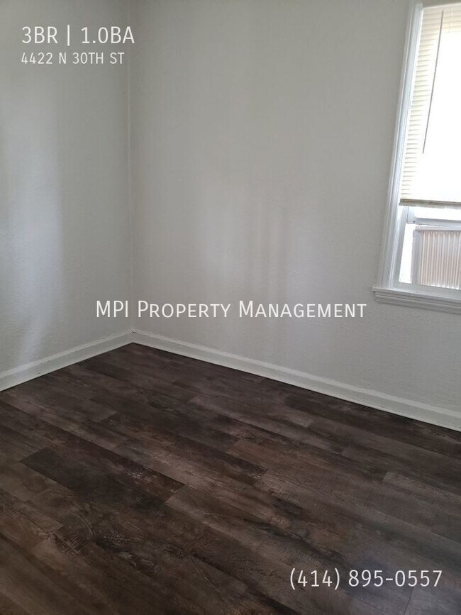 Building Photo - 4422 N 30th St