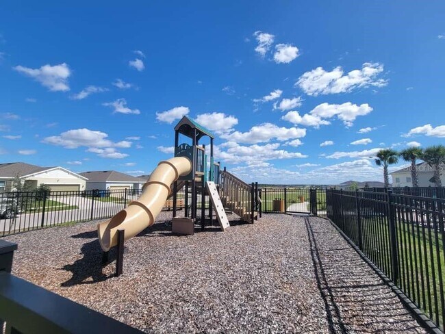 Building Photo - 1055 Patriot Lp