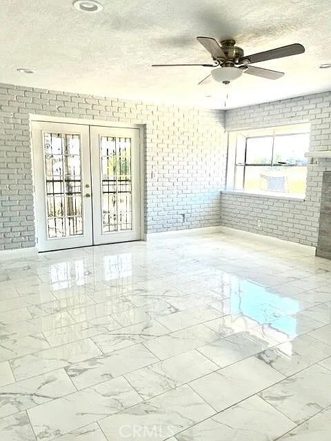 Building Photo - 1010 Douglas St