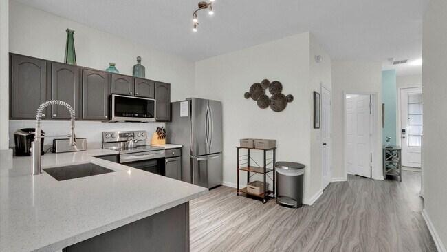 Building Photo - 7679 Sir Kaufmann Ct