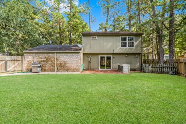 Building Photo - 2015 E Lacey Oak Cir