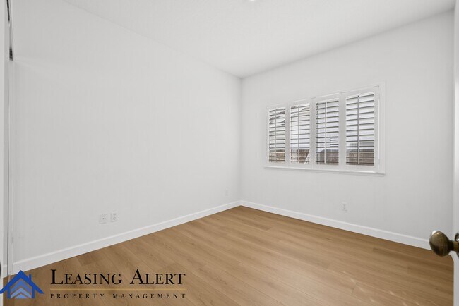 Building Photo - 23459 W Riversbridge Way
