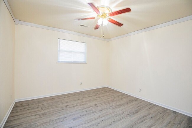 Building Photo - 1101 Cheyenne Trail
