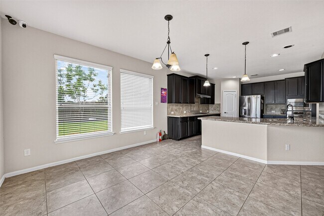 Building Photo - 2931 Oakdale Landing Ct