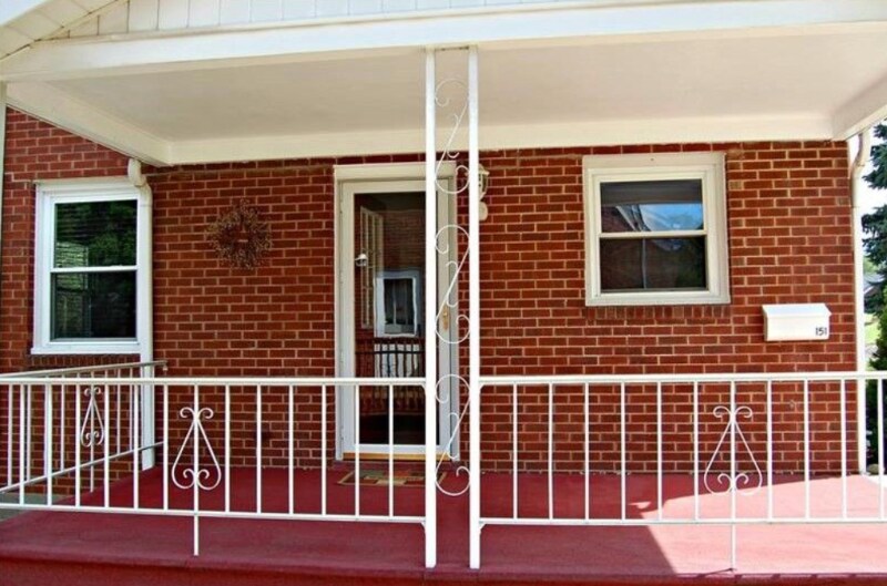 Building Photo - 151 Dicio St