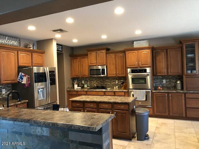 Building Photo - 14345 W Caribbean Ln