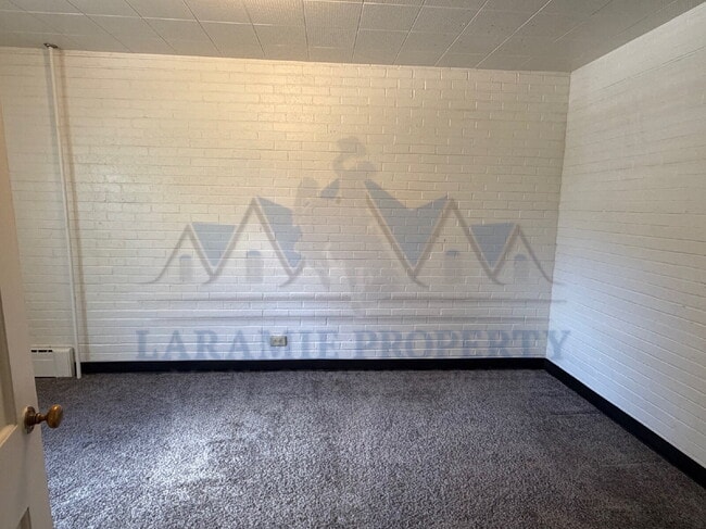 Building Photo - 1 Bedroom Apartment in the Heart of Laramie