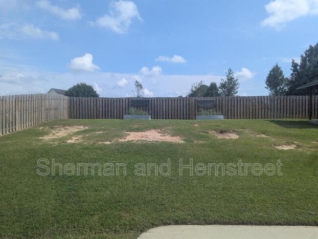 Building Photo - 2010 Darwood Dr
