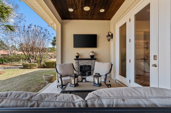 Building Photo - 4319 Sunset Beach Cir