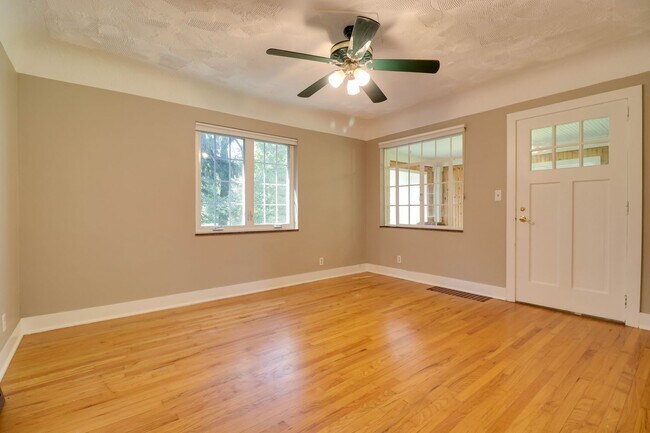 Building Photo - Lenox Township home on 7 acres