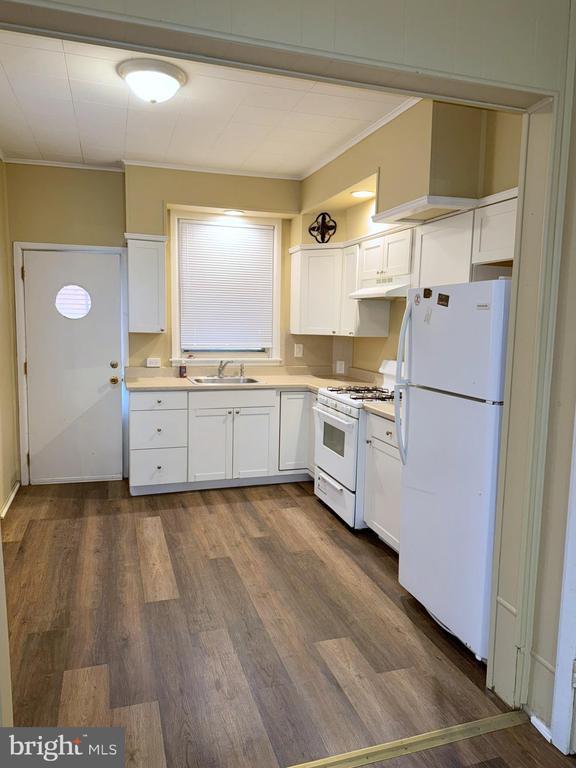 Building Photo - 2246 S Bucknell St