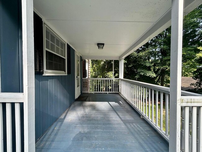 Building Photo - 131 Whisconier Rd