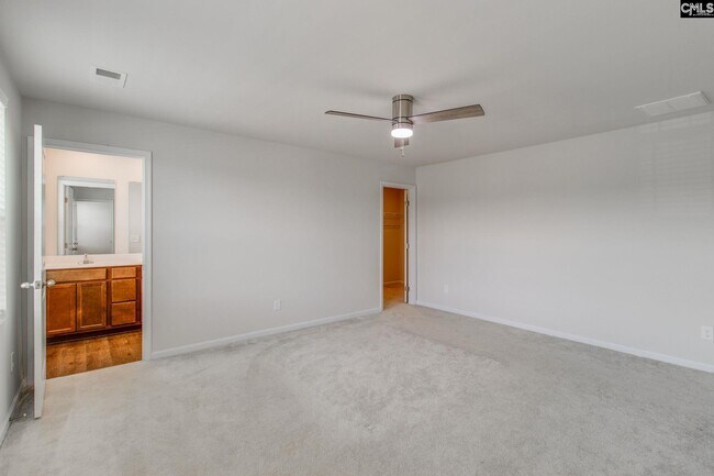 Building Photo - 3038 Blue Brook Ln