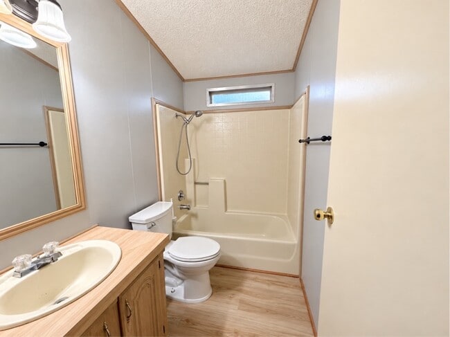 Building Photo - 530 Havasu Ln