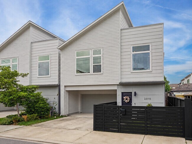 Building Photo - 2310 Langston St