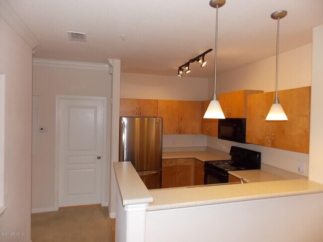 Building Photo - 1001 Monument Rd