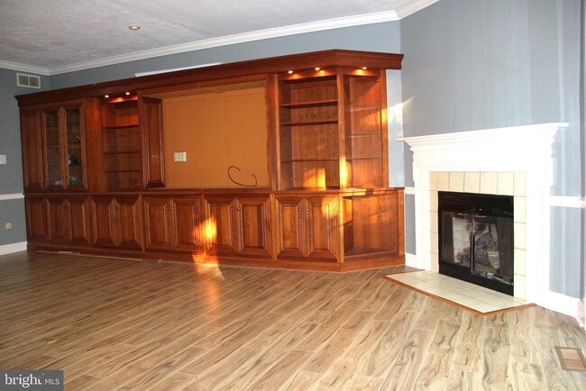 Building Photo - 88 Highpoint Dr