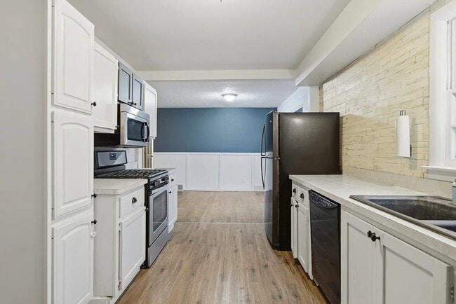 Building Photo - Kay Avenue