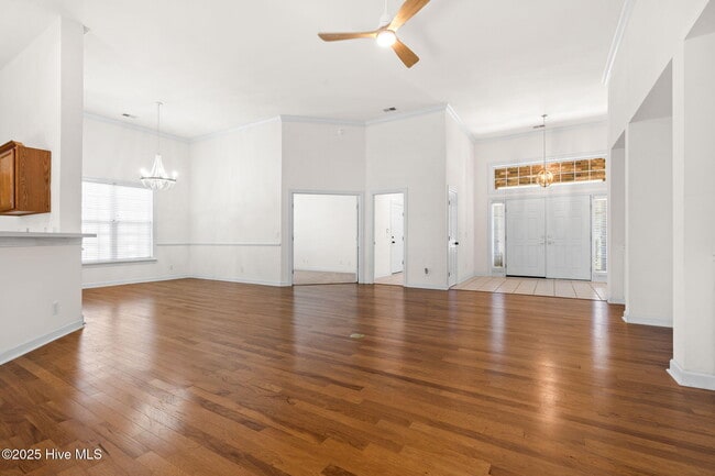 Building Photo - 943 Sandpiper Bay Dr SW