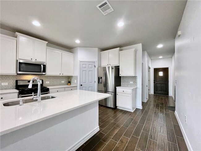 Building Photo - 11812 Offaly Dr