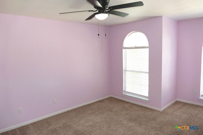 Building Photo - 413 Cattail Cir