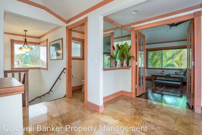 Building Photo - 4 br, 3.5 bath House - 11 Huapala Place (M...