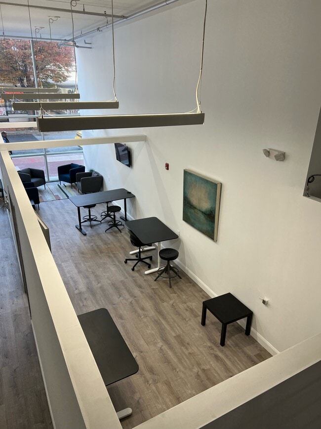 Tenant Lounge - Lexington Lofts Apartments