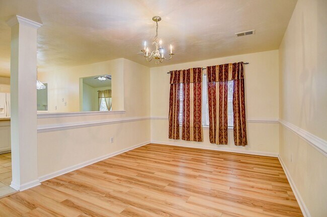 Building Photo - FOR RENT - Chesapeake in Bryant Farms / De...
