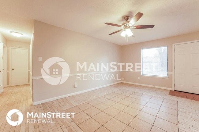 Building Photo - 5325 Longwood Cove