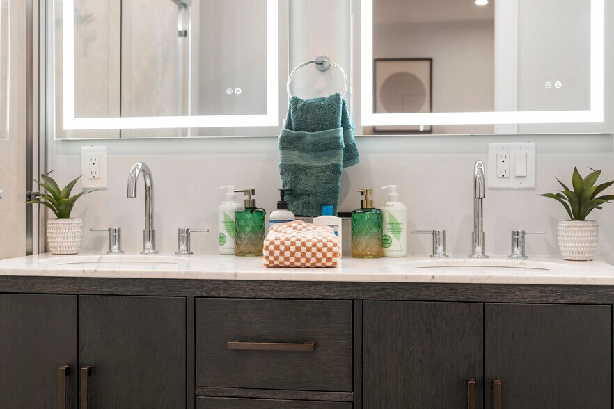 Building Photo - 21 Bolton St