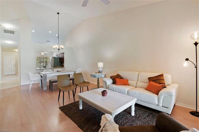 Building Photo - 627 St Andrews Blvd