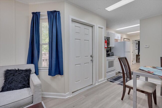 Building Photo - 4217 Neal Rd