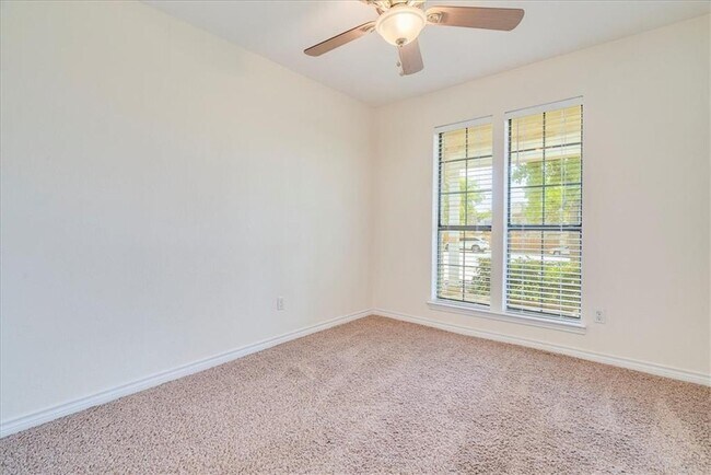 Building Photo - 507 Gregory Cove