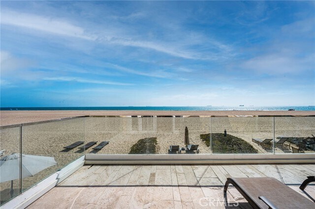 Building Photo - 25 Surfside Ave.