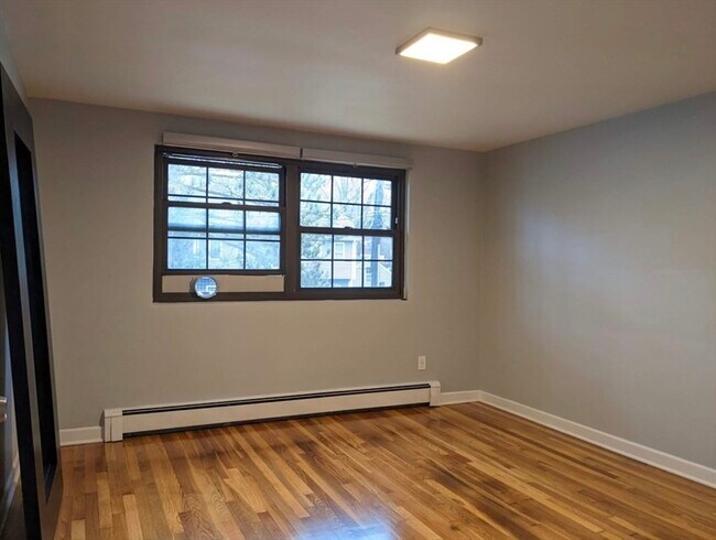 Building Photo - 80 Renwick Rd