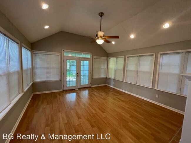 Building Photo - 3 br, 2 bath House - 4331 Christina St