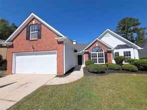 Building Photo - 1005 Southwood Dr