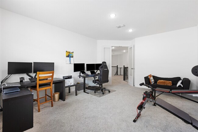 Building Photo - 5006 Bent Tree Dr