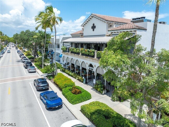 Building Photo - 547 101st Ave N