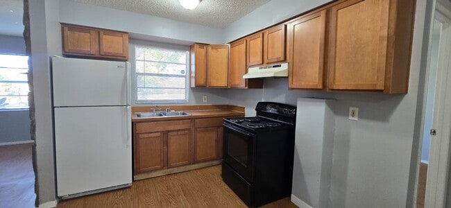 Building Photo - 3/1 Jordan Park / Move in Special