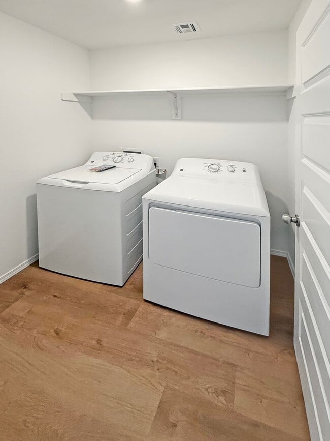 Building Photo - Brand New 4 Bedroom Home in Stillwater - Move-In ReadY