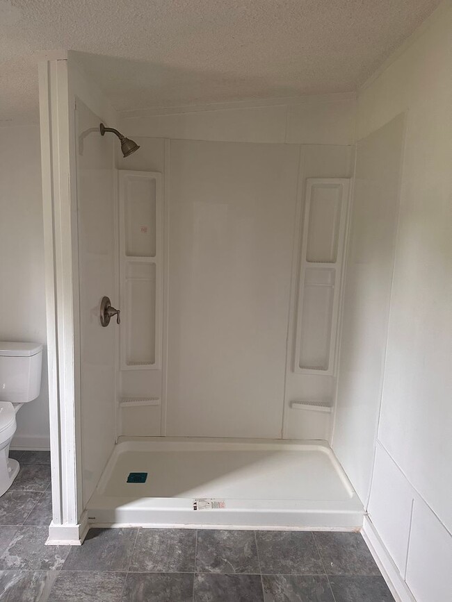 Building Photo - RENTAL HOME 3BD/2BTH