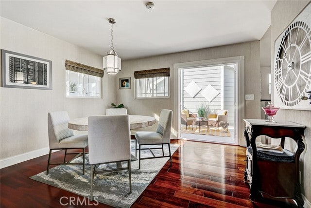 Building Photo - 718 S Broadway