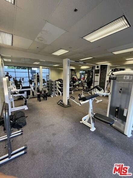 Building Photo - 600 W 9th St