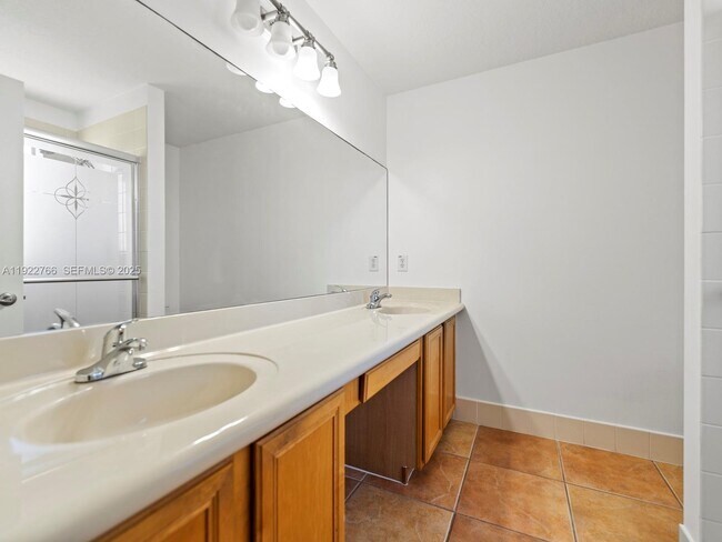 Building Photo - 16544 SW 68th Terrace