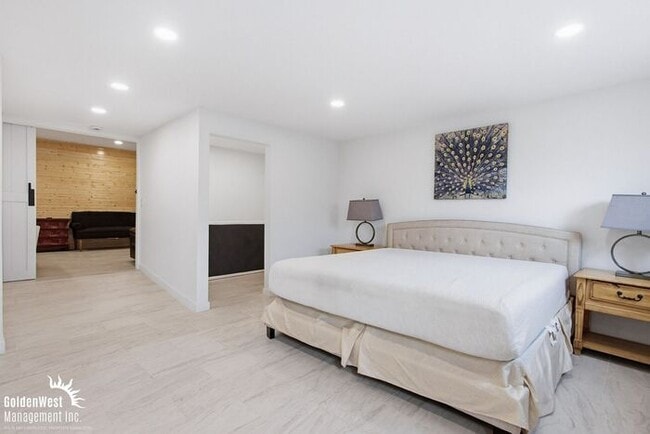 Building Photo - Newly Updated 1Bdm 1Ba Unfurnished ADU with Views in Cardiff By the Sea!