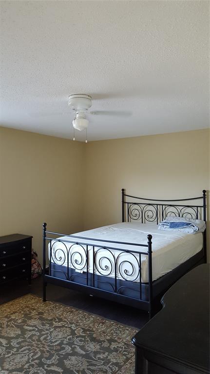 Building Photo - 1112 Autumn Cir