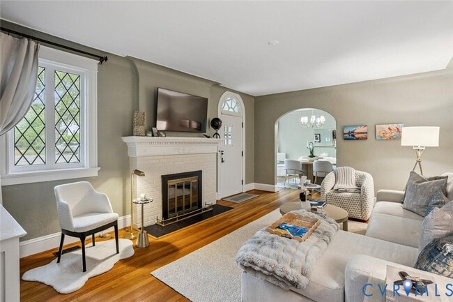 Building Photo - 4323 Fauquier Ave