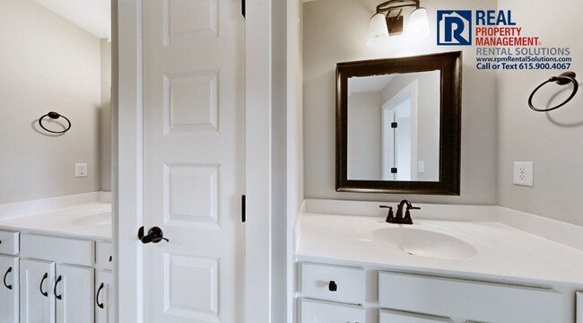 Building Photo - Gorgeous, Luxury home in Marymont Springs! Neighborhood pool & playground!